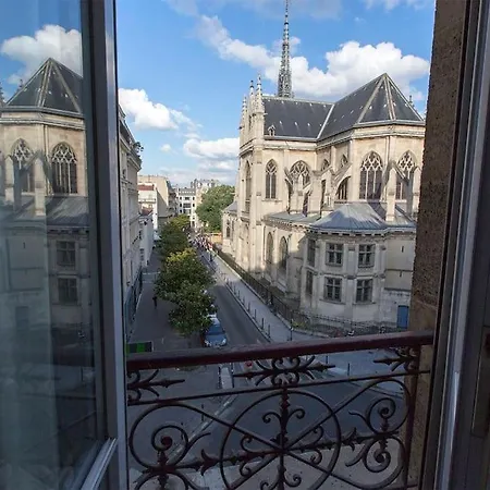 Flat Near Montmartre Paris
