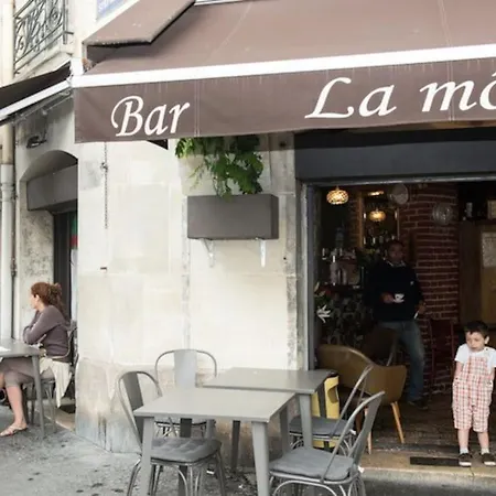 Flat Near Montmartre